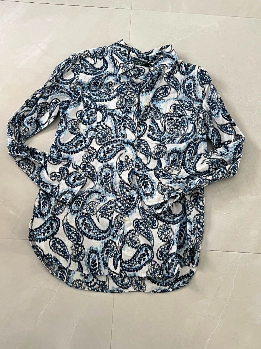 Lauren Ralph Lauren Blue White Paisley Button Down Shirt Chest Pockets (Size M)